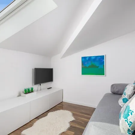 Tena -2nd Row To The Sea- Apartment *